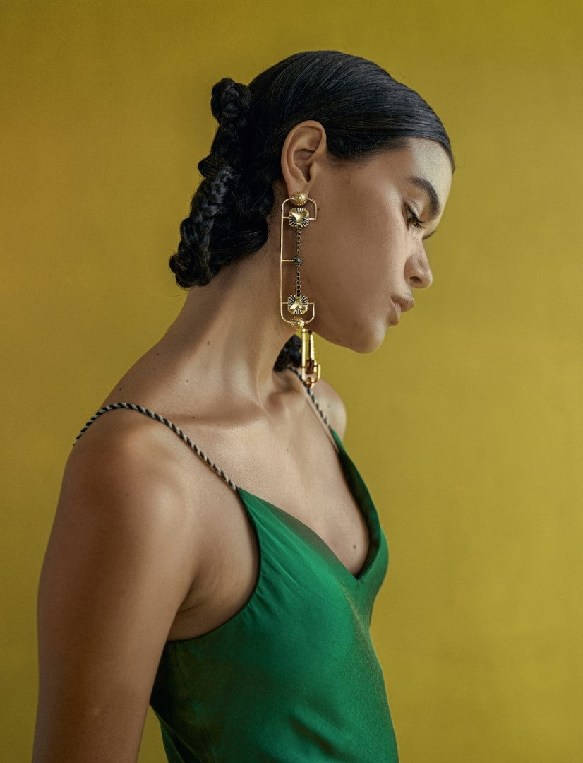 Sinclair Earrings in Gold