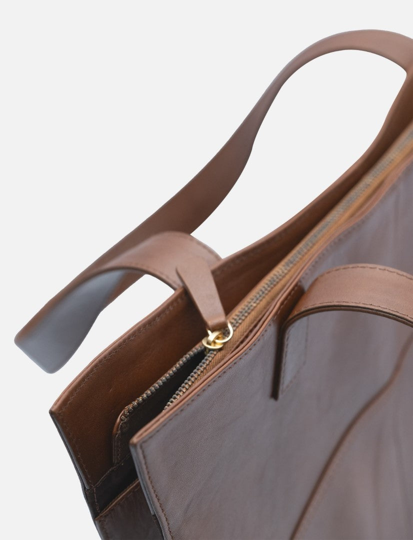 Urumi Tote in Tan