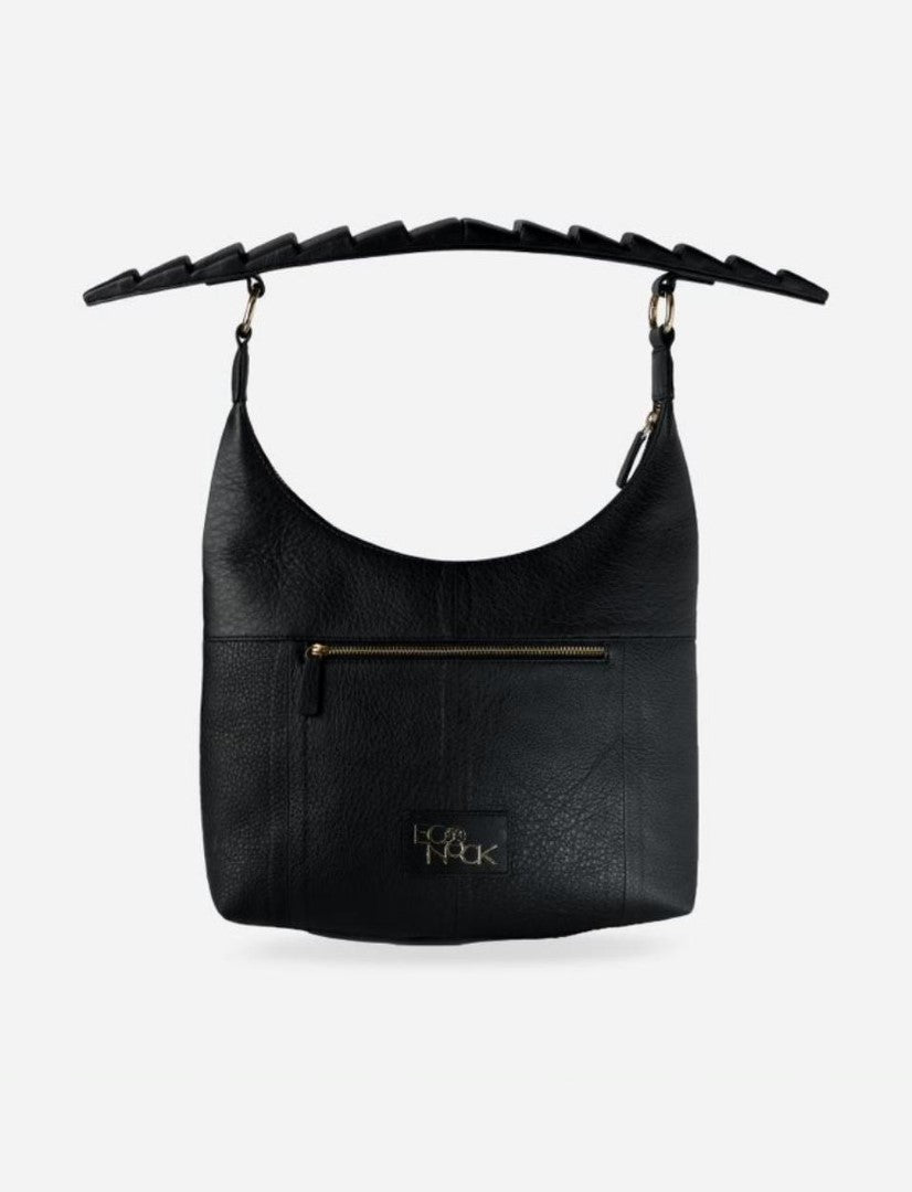 Akira Shoulder Bag in Black